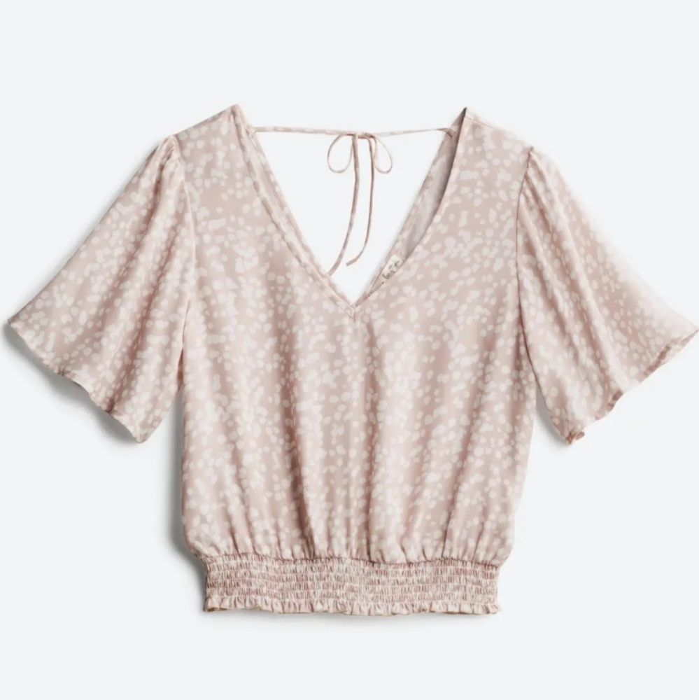 Cidro Smocked Bottom Cropped Blouse